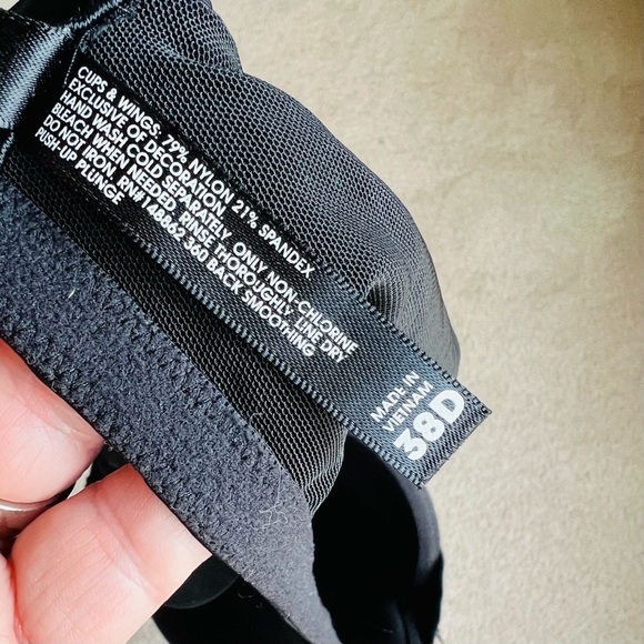 Torrid Curve Padded Plunge Bra - Picture 5 of 5